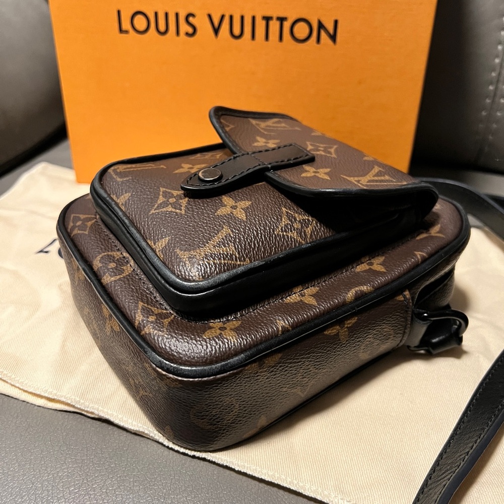 Louis Vuitton Monogram Macassar Christopher Wearable Wallet - Picture 2 of 9